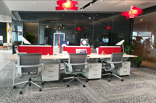 4大內(nèi)在因素決定實(shí)木辦公家具品質(zhì),企業(yè)在采購(gòu)辦公家具如何分辨呢